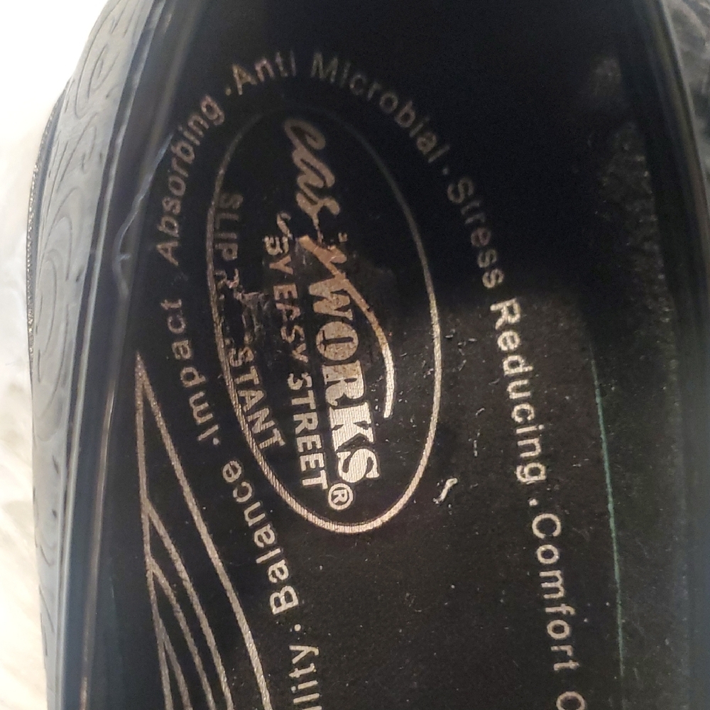 Black And Silver Patterned Clogs - image 5